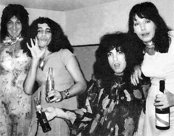 KISS. Лицом к музыке: срывая маску KISS. Лицом к музыке: срывая маску