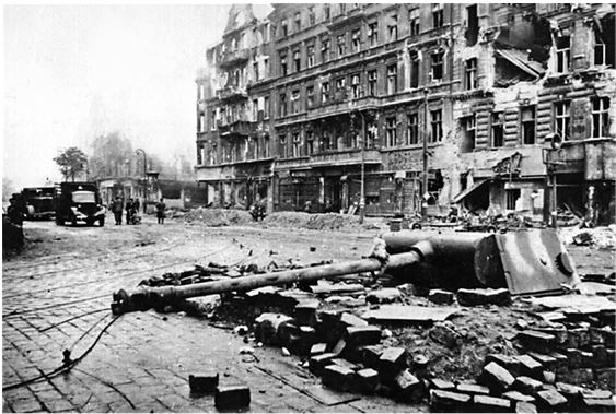 Берлин 45-го. Сражение в логове зверя Берлин 45-го. Сражение в логове зверя