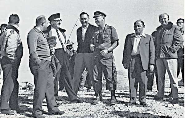 Восстань и убей первым. Тайная история израильских точечных ликвидаций Восстань и убей первым. Тайная история израильских точечных ликвидаций
