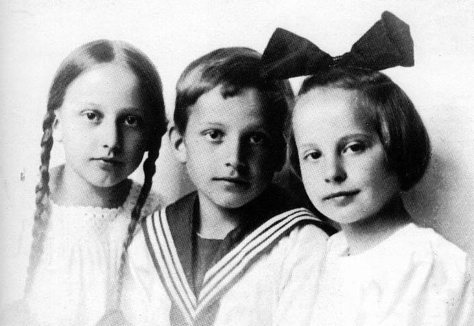Пилот `Штуки`. Мемуары аса люфтваффе Пилот `Штуки`. Мемуары аса люфтваффе