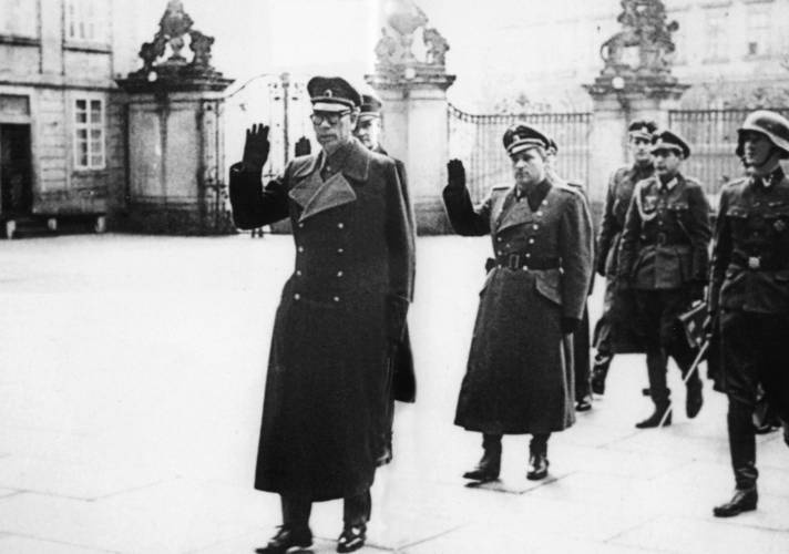 Власов против Сталина. Трагедия русской освободительной армии 1944-1945 год Власов против Сталина. Трагедия русской освободительной армии 1944-1945 год
