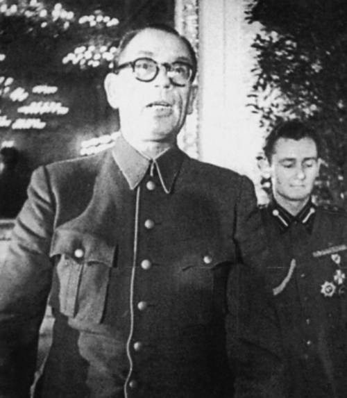 Власов против Сталина. Трагедия русской освободительной армии 1944-1945 год Власов против Сталина. Трагедия русской освободительной армии 1944-1945 год