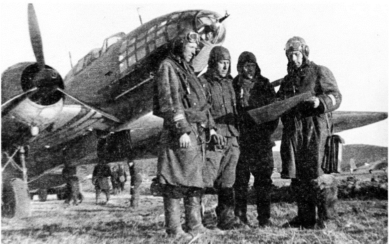 Торпедоносцы в бою. Их звали "смертниками" Торпедоносцы в бою. Их звали "смертниками"