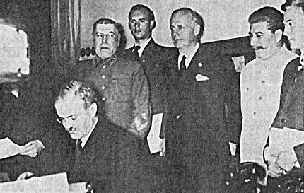 Кто заставил Гитлера напасть на Сталина. Роковая ошибка Гитлера Кто заставил Гитлера напасть на Сталина. Роковая ошибка Гитлера