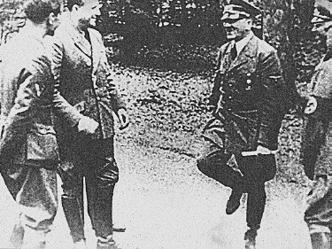 Кто заставил Гитлера напасть на Сталина. Роковая ошибка Гитлера Кто заставил Гитлера напасть на Сталина. Роковая ошибка Гитлера