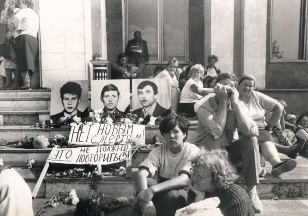 Семена распада. Войны и конфликты на территории бывшего СССР Семена распада. Войны и конфликты на территории бывшего СССР