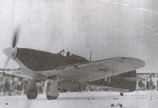 Асы над тундрой. Воздушная война в Заполярье. 1941-1944 годы Асы над тундрой. Воздушная война в Заполярье. 1941-1944 годы