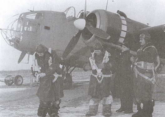 Асы над тундрой. Воздушная война в Заполярье. 1941-1944 годы Асы над тундрой. Воздушная война в Заполярье. 1941-1944 годы