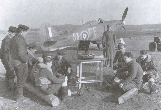 Асы над тундрой. Воздушная война в Заполярье. 1941-1944 годы Асы над тундрой. Воздушная война в Заполярье. 1941-1944 годы