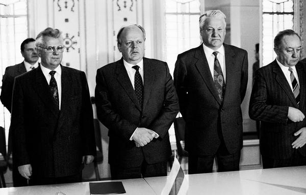 История России. От Горбачева до Путина и Медведева История России. От Горбачева до Путина и Медведева