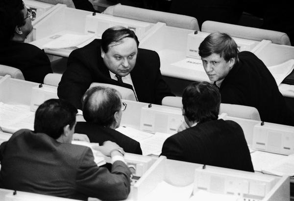 История России. От Горбачева до Путина и Медведева История России. От Горбачева до Путина и Медведева