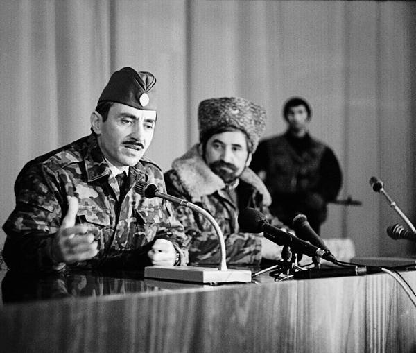 История России. От Горбачева до Путина и Медведева История России. От Горбачева до Путина и Медведева