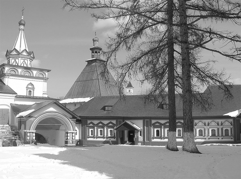 Рублевка, скрытая от посторонних глаз. История старинной дороги. 33 истории о великих жителях Рублевки, или Тридцать три богатыря Рублевка, скрытая от посторонних глаз. История старинной дороги. 33 истории о великих жителях Рублевки, или Тридцать три богатыря