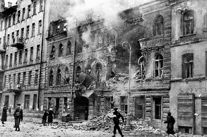 Блокада Ленинграда. Полная хроника - 900 дней и ночей Блокада Ленинграда. Полная хроника - 900 дней и ночей