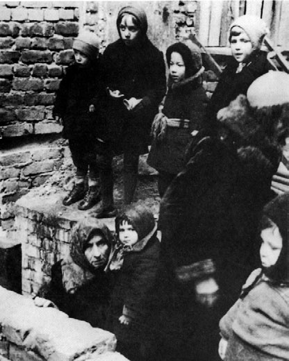Блокада Ленинграда. Полная хроника - 900 дней и ночей Блокада Ленинграда. Полная хроника - 900 дней и ночей