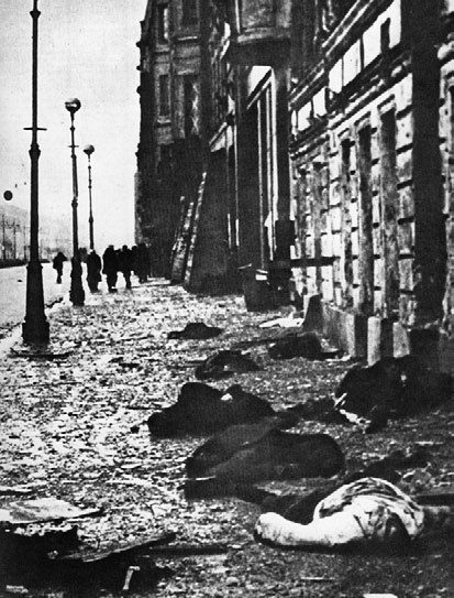 Блокада Ленинграда. Полная хроника - 900 дней и ночей Блокада Ленинграда. Полная хроника - 900 дней и ночей