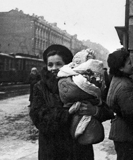 Блокада Ленинграда. Полная хроника - 900 дней и ночей Блокада Ленинграда. Полная хроника - 900 дней и ночей