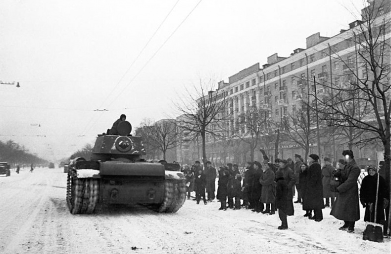 Битва за Москву. Полная хроника - 203 дня Битва за Москву. Полная хроника - 203 дня