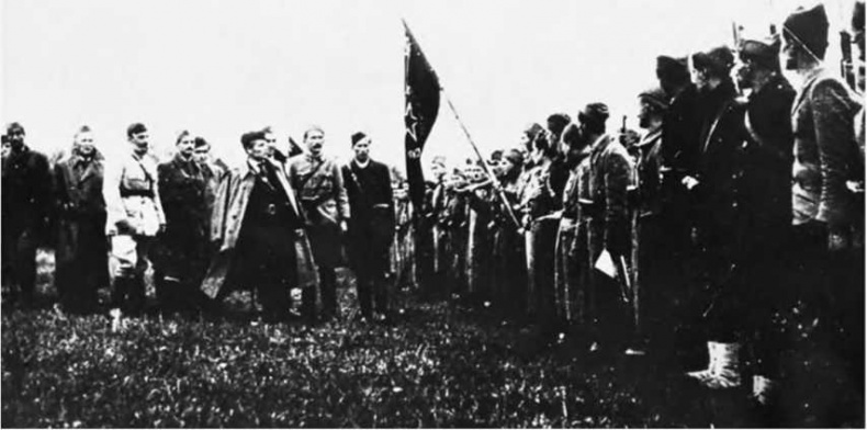 Гитлеровская машина шпионажа. Военная и политическая разведка Третьего рейха. 1933-1945 Гитлеровская машина шпионажа. Военная и политическая разведка Третьего рейха. 1933-1945