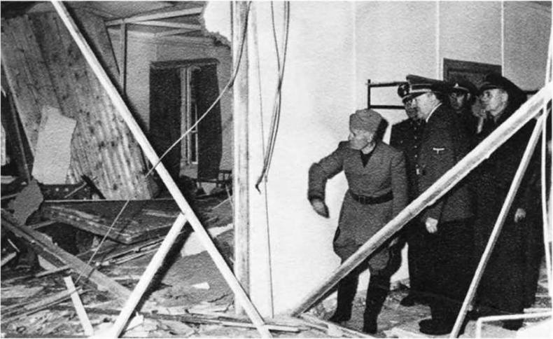 Гитлеровская машина шпионажа. Военная и политическая разведка Третьего рейха. 1933-1945 Гитлеровская машина шпионажа. Военная и политическая разведка Третьего рейха. 1933-1945