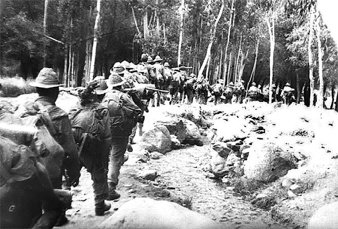 За речкой шла война... За речкой шла война...