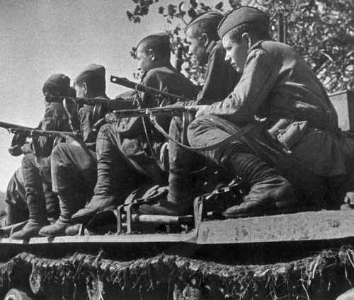 Мы сгорали заживо. Смертники Великой Отечественной Мы сгорали заживо. Смертники Великой Отечественной