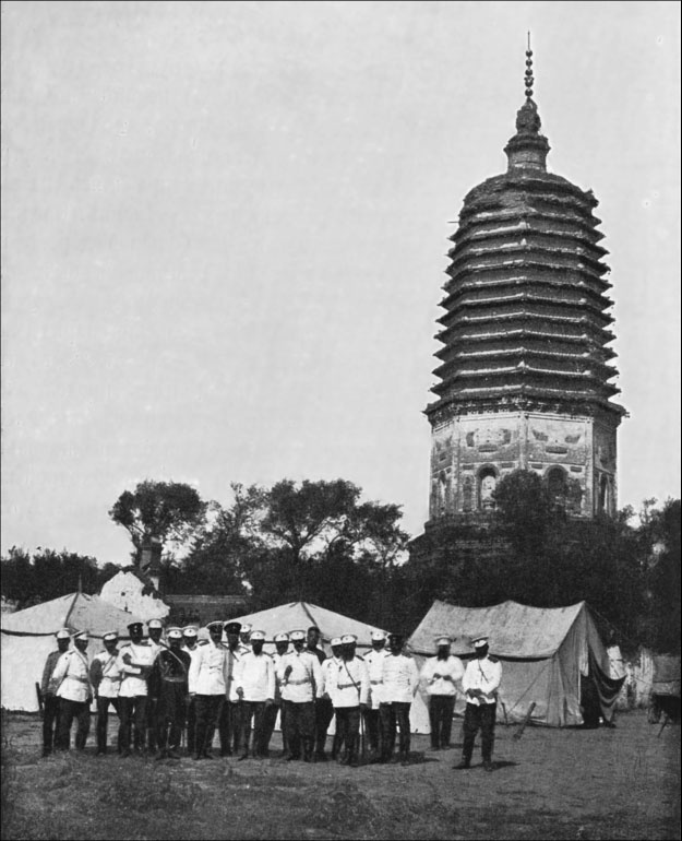 1900. Русские штурмуют Пекин 1900. Русские штурмуют Пекин