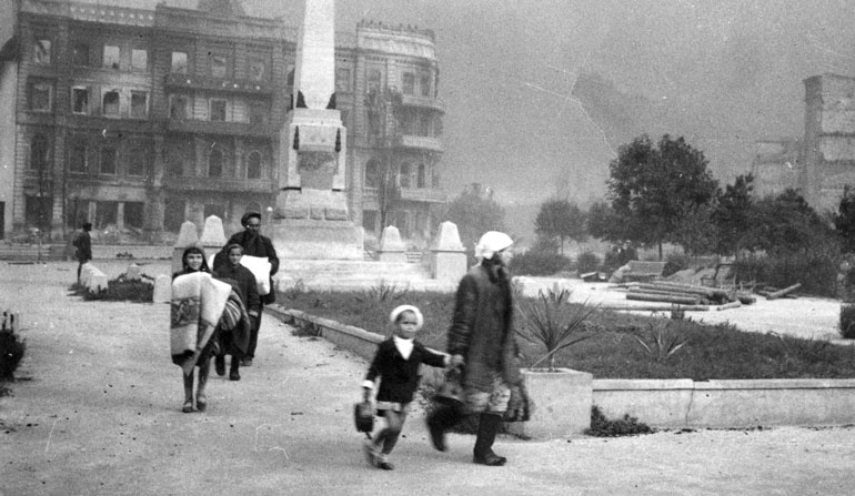 Сталинградское побоище. «За Волгой для нас земли нет!» Сталинградское побоище. «За Волгой для нас земли нет!»