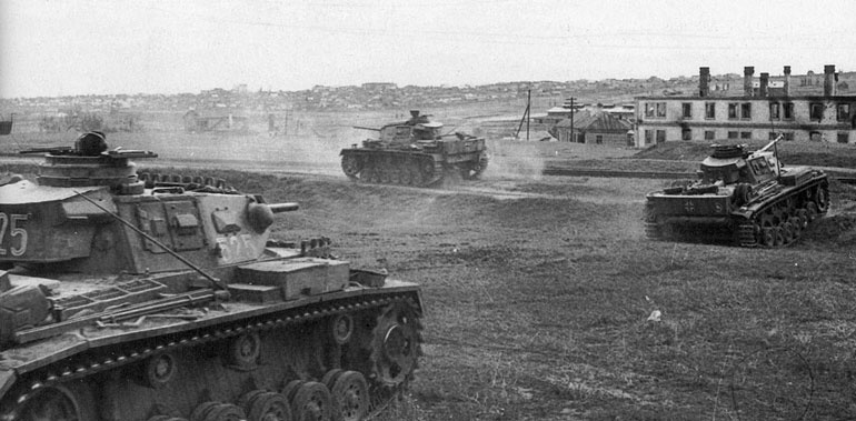 Сталинградское побоище. «За Волгой для нас земли нет!» Сталинградское побоище. «За Волгой для нас земли нет!»