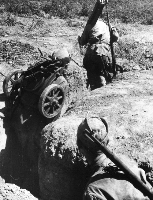 Сталинградское побоище. «За Волгой для нас земли нет!» Сталинградское побоище. «За Волгой для нас земли нет!»
