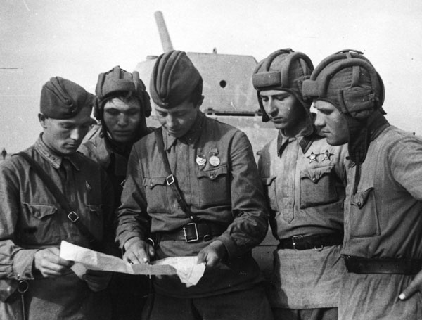 Сталинградское побоище. «За Волгой для нас земли нет!» Сталинградское побоище. «За Волгой для нас земли нет!»