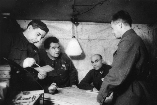 Сталинградское побоище. «За Волгой для нас земли нет!» Сталинградское побоище. «За Волгой для нас земли нет!»