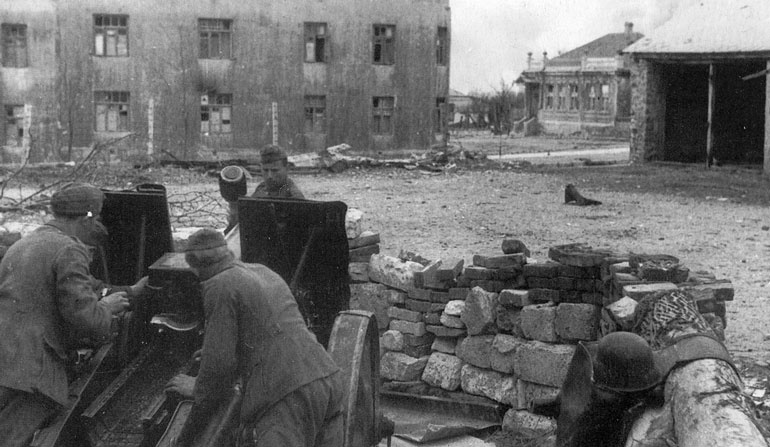 Сталинградское побоище. «За Волгой для нас земли нет!» Сталинградское побоище. «За Волгой для нас земли нет!»