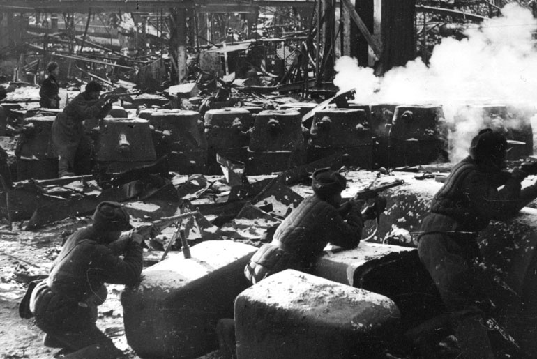 Сталинградское побоище. «За Волгой для нас земли нет!» Сталинградское побоище. «За Волгой для нас земли нет!»