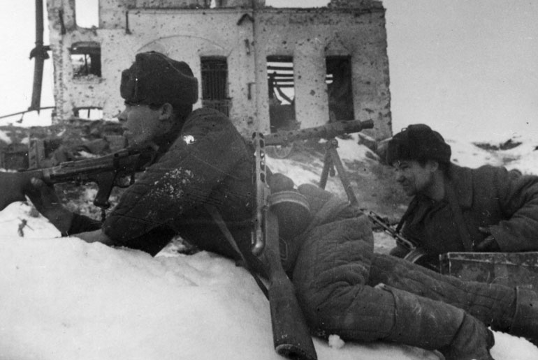 Сталинградское побоище. «За Волгой для нас земли нет!» Сталинградское побоище. «За Волгой для нас земли нет!»