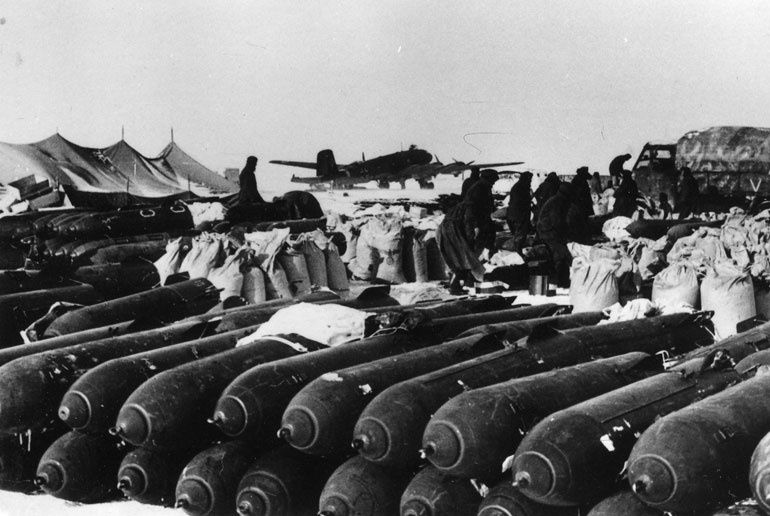 Сталинградское побоище. «За Волгой для нас земли нет!» Сталинградское побоище. «За Волгой для нас земли нет!»