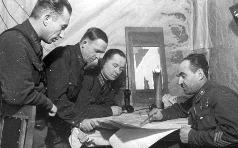 Сталинградское побоище. «За Волгой для нас земли нет!» Сталинградское побоище. «За Волгой для нас земли нет!»