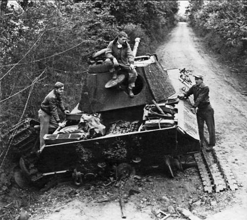 Великая танковая война 1939 – 1945 Великая танковая война 1939 – 1945