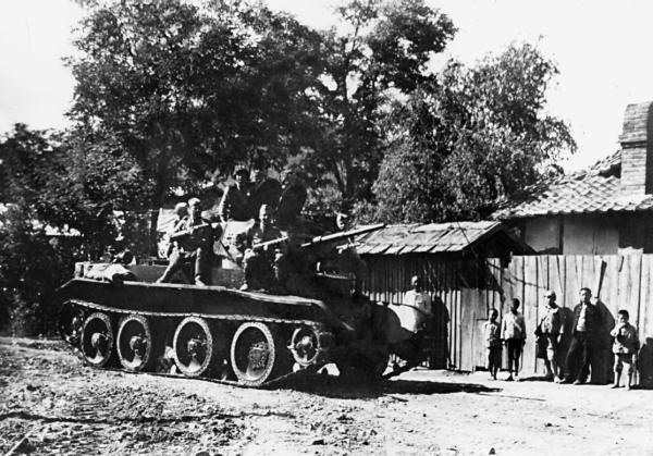 Великая танковая война 1939 – 1945 Великая танковая война 1939 – 1945