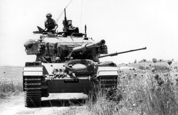 Израильские танки в бою Израильские танки в бою