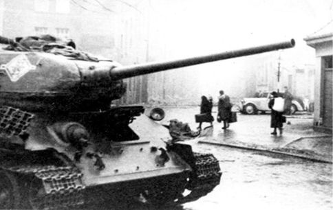 Советские танки в бою. От Т-26 до ИС-2 Советские танки в бою. От Т-26 до ИС-2