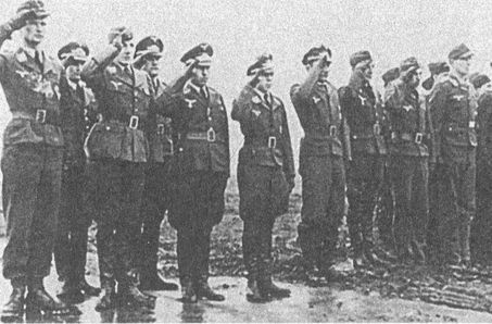Черный крест и красная звезда. Воздушная война над Россией. 1941-1944 Черный крест и красная звезда. Воздушная война над Россией. 1941-1944