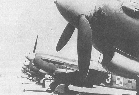 Черный крест и красная звезда. Воздушная война над Россией. 1941-1944 Черный крест и красная звезда. Воздушная война над Россией. 1941-1944