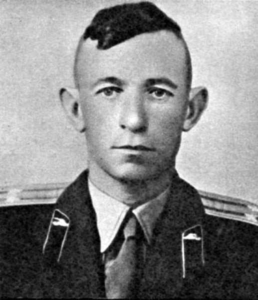 Командир Т-34. На танке до Победы Командир Т-34. На танке до Победы