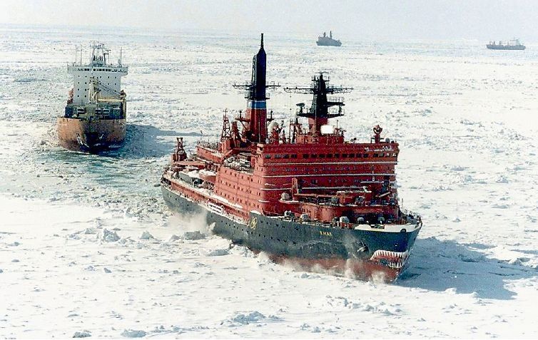 Отечественные морские ледоколы. От "Ермака" до "50 лет победы" Отечественные морские ледоколы. От "Ермака" до "50 лет победы"