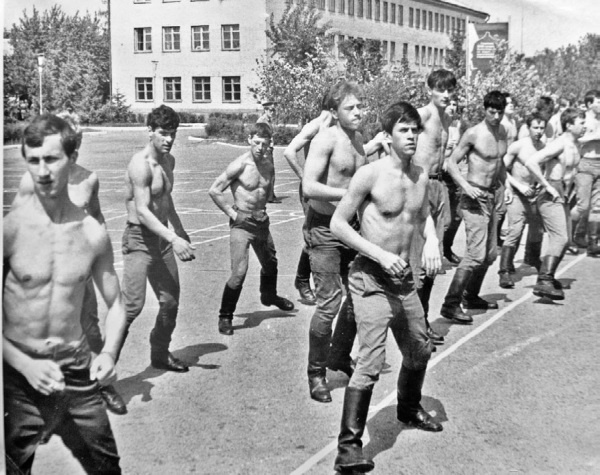 Швабра, Ленин, АКМ. Правдивые истории из жизни военного училища Швабра, Ленин, АКМ. Правдивые истории из жизни военного училища