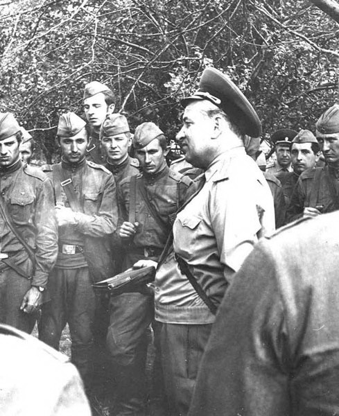 Правда о штрафбатах. Как офицерский штрафбат дошел до Берлина Правда о штрафбатах. Как офицерский штрафбат дошел до Берлина