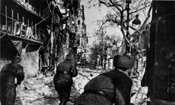 Дорога на Берлин. "От победы к победе" Дорога на Берлин. "От победы к победе"