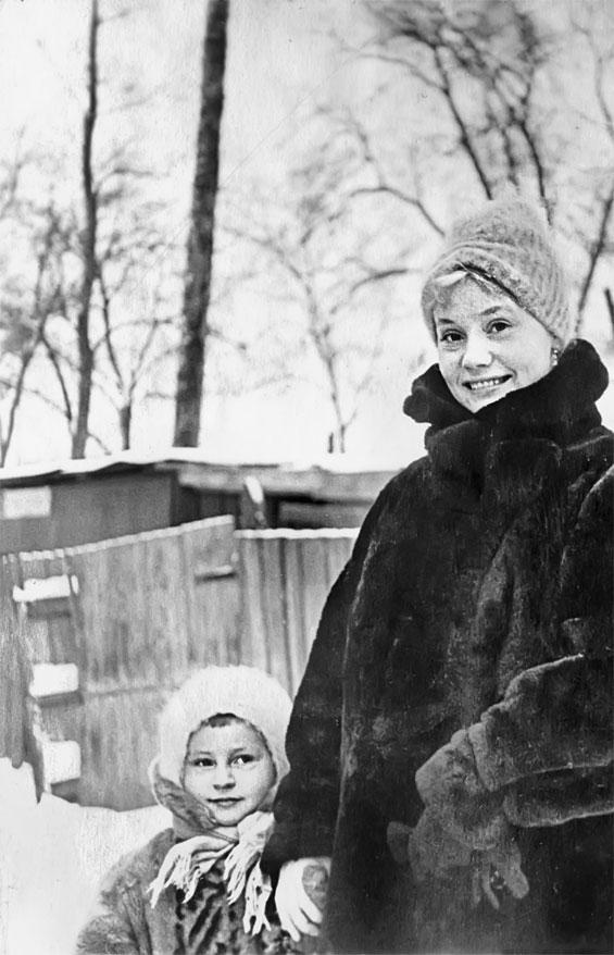 Марина Голуб в жизни, театре, кино. Воспоминания друзей Марина Голуб в жизни, театре, кино. Воспоминания друзей