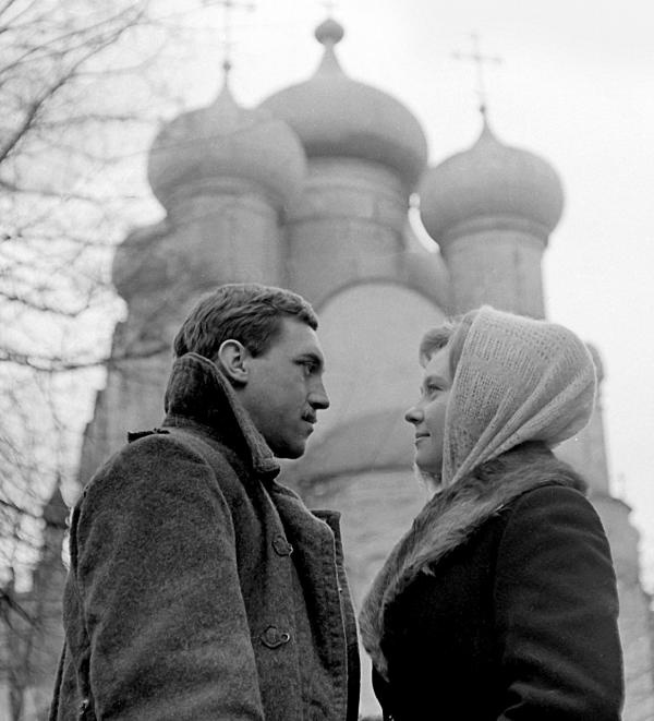 «Всё не так, ребята…» Владимир Высоцкий в воспоминаниях друзей и коллег «Всё не так, ребята…» Владимир Высоцкий в воспоминаниях друзей и коллег